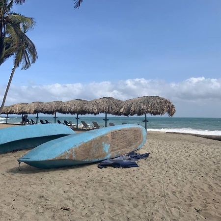 Tayrona Juancho'S House Hostel & Coworking Los Naranjos Exterior photo