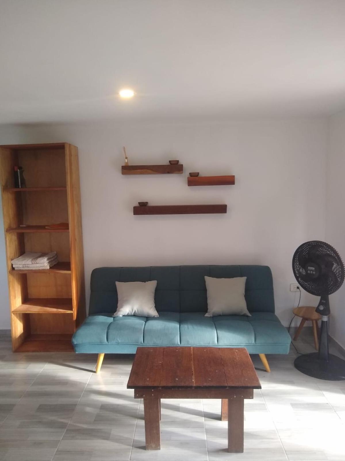 Tayrona Juancho'S House Hostel & Coworking Los Naranjos Exterior photo