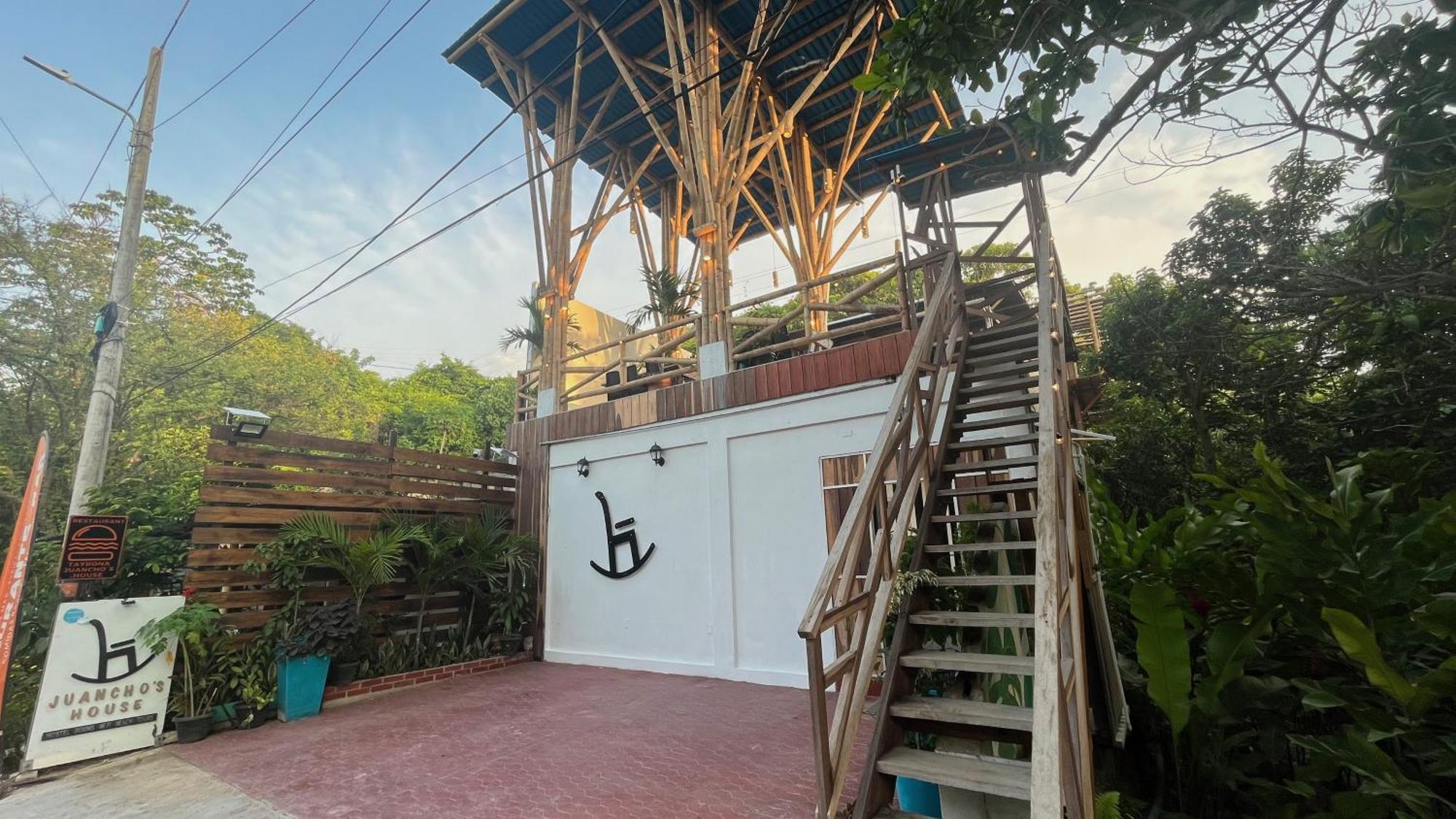 Tayrona Juancho'S House Hostel & Coworking Los Naranjos Exterior photo