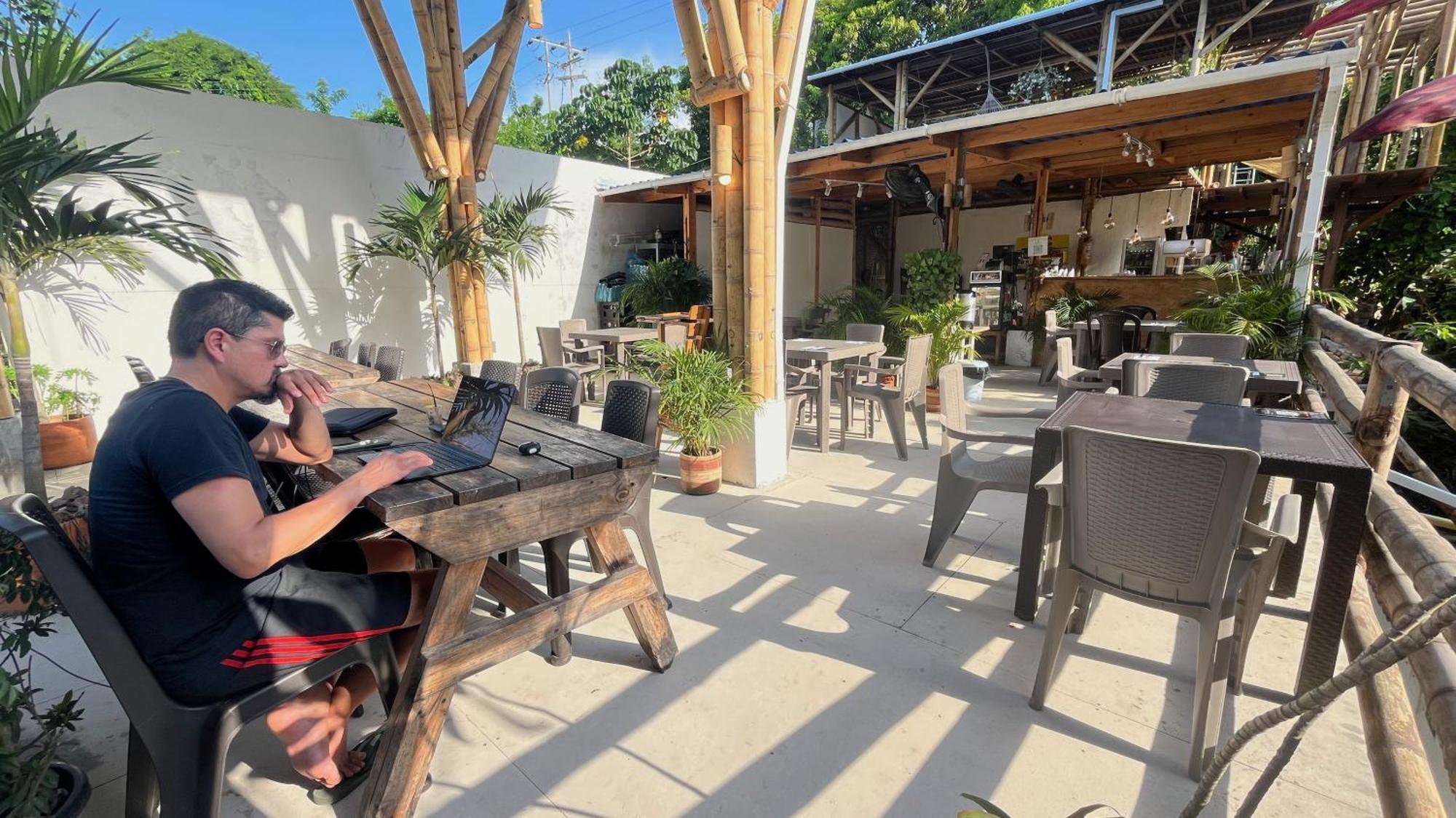 Tayrona Juancho'S House Hostel & Coworking Los Naranjos Exterior photo